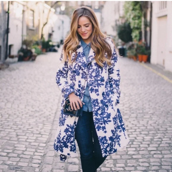 ♥️ Hobbs London Analia Floral Print Blue and White Trench Coat - Picture 1 of 8